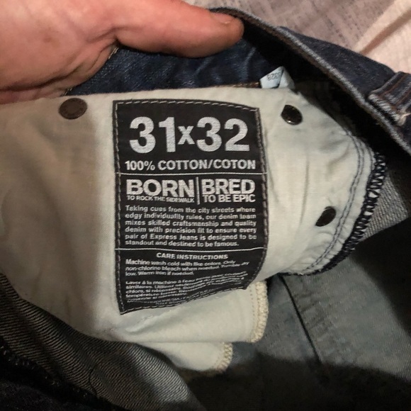 Express - Picture 3 of 4